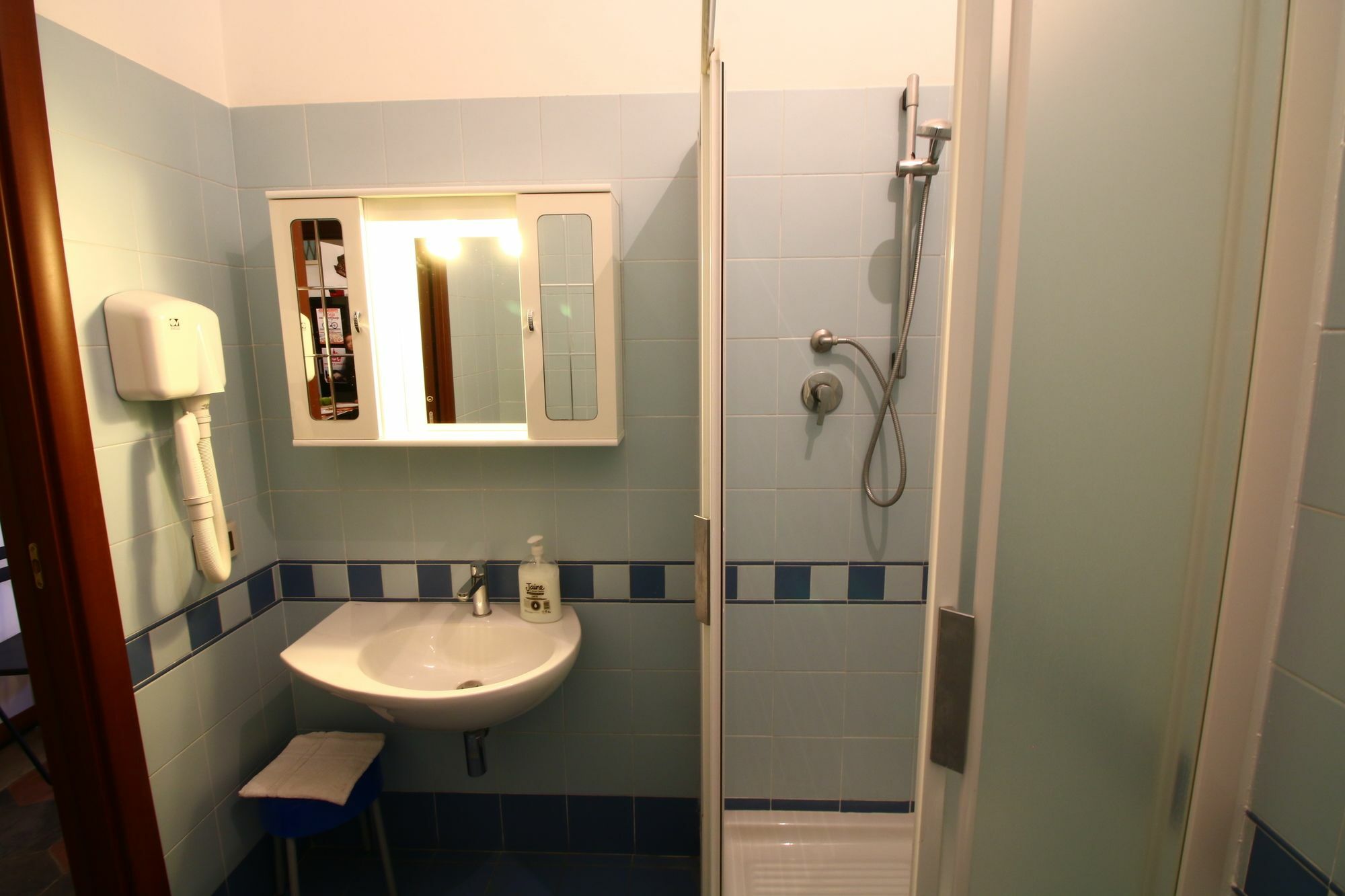 Trasteverooms La Bernardon Рим Экстерьер фото