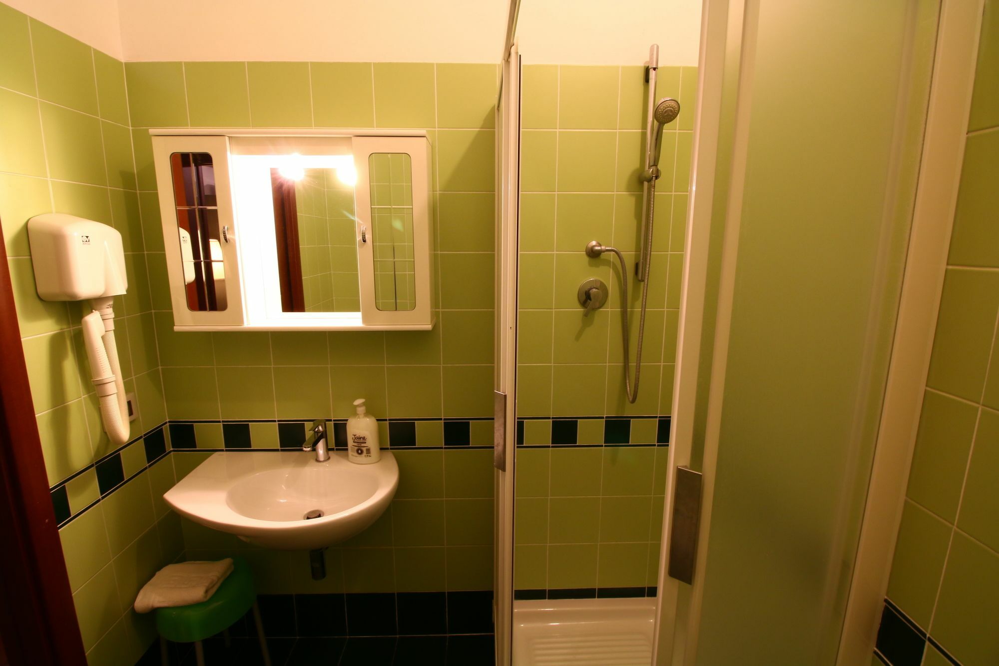 Trasteverooms La Bernardon Рим Экстерьер фото